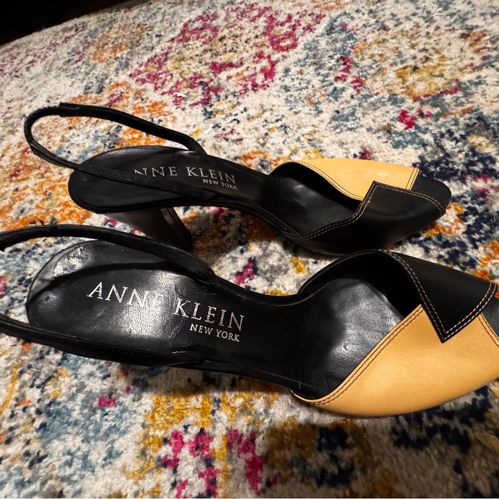 In great condition. Vintage.